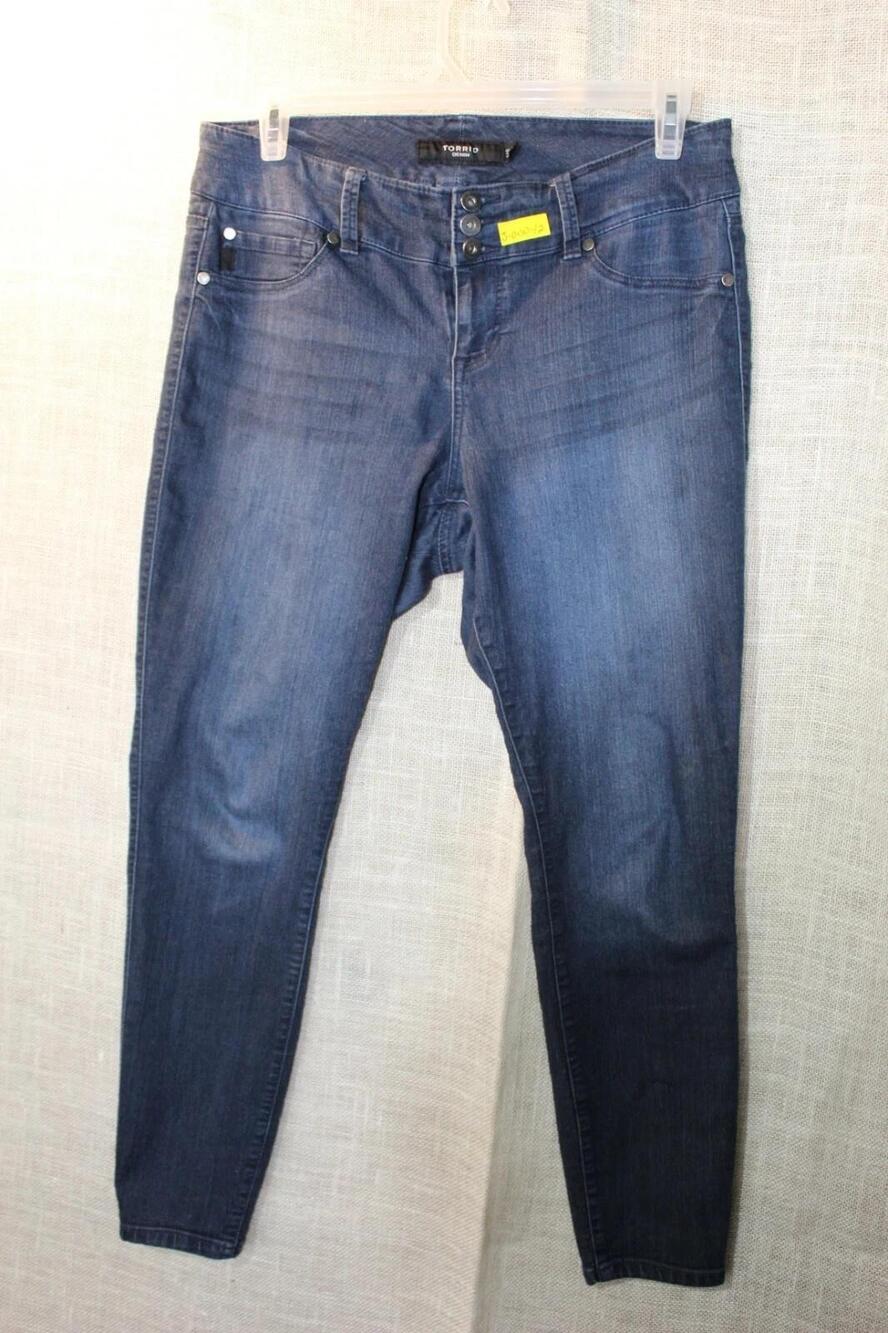 Torrid Jeans Womens 14R Blue Medium Wash Skinny Stretch Denim Ankle 3 Button